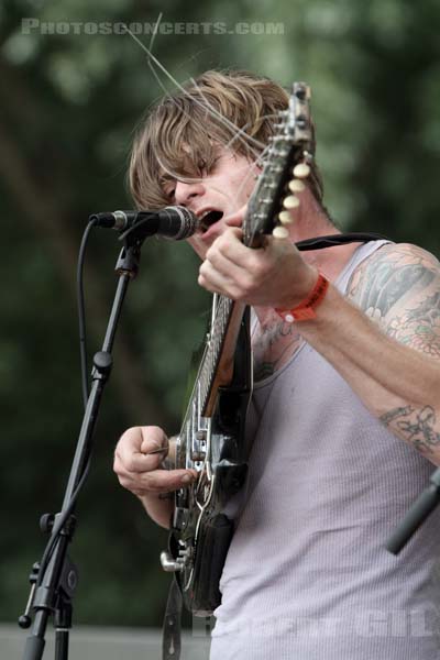 THEE OH SEES - 2010-06-06 - PARIS - Parc de la Villette - 